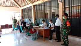 Penyaluran Dana Provinsi BPNT Tambahan Tahap Pertama Desa Terbah